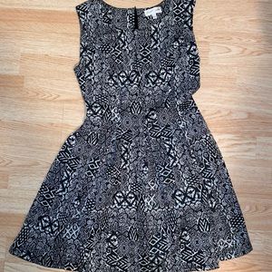 Black and white patterned dress